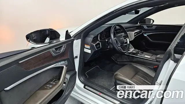 Audi A7 2022 — Photo 7/20