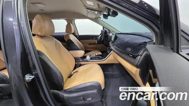 Kia Carnival 2021 — Фото 10/20