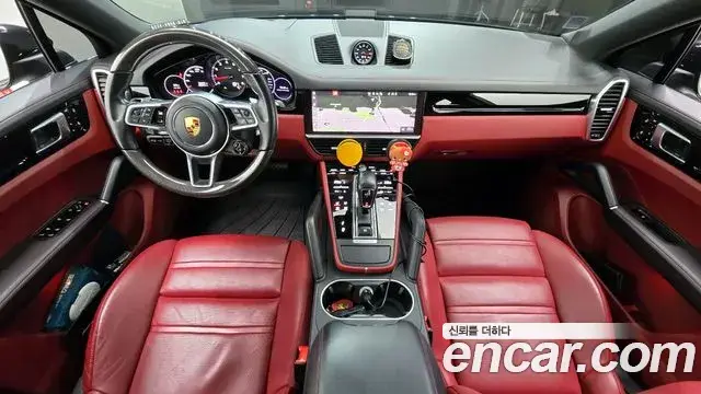 Porsche Cayenne 2021 — Photo 10/20