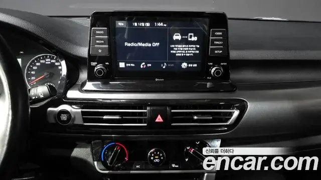 Kia Seltos 2020 — Şəkil 1/20