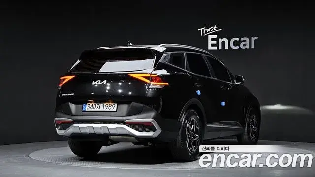 Kia Sportage 2021 — ფოტო 6/20
