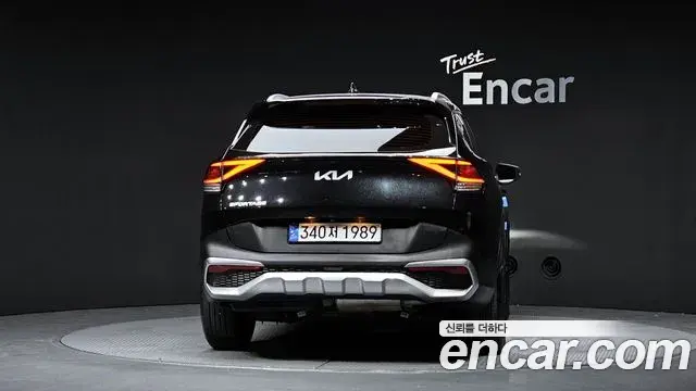 Kia Sportage 2021 — ფოტო 5/20