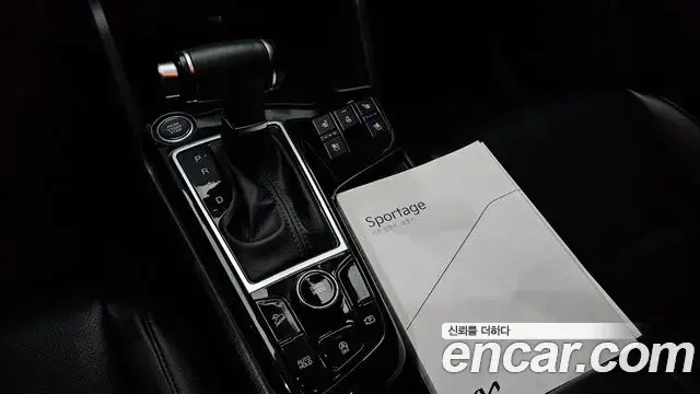 Kia Sportage 2021 — ფოტო 15/20