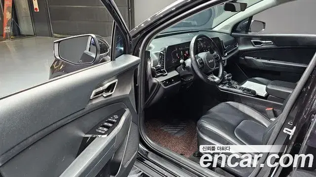 Kia Sportage 2021 — ფოტო 13/20