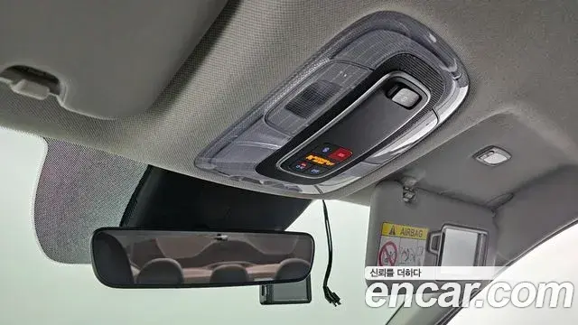Hyundai The New Avante Hybrid 2021 — Photo 17/20