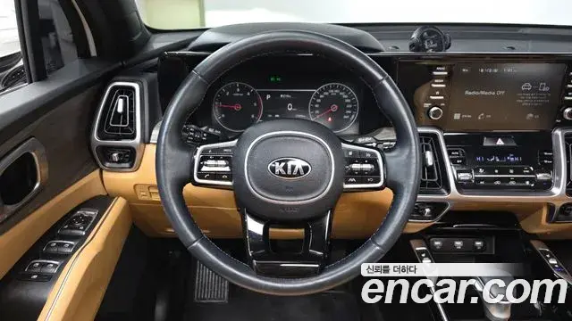 Kia Sorento 2020 — ფოტო 5/20