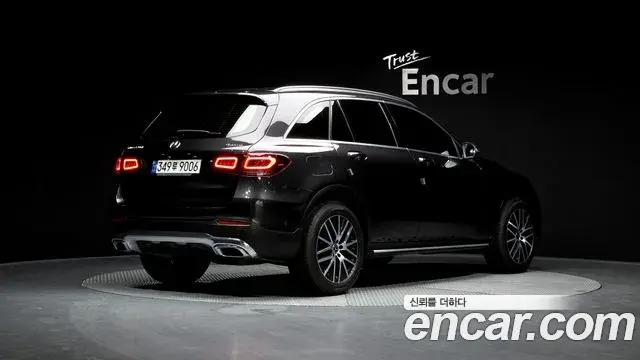 Mercedes-Benz GLC-Class 2022 — Photo 11/20