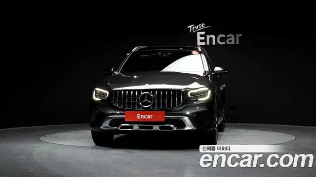 Mercedes-Benz GLC-Class 2022 — Photo 18/20