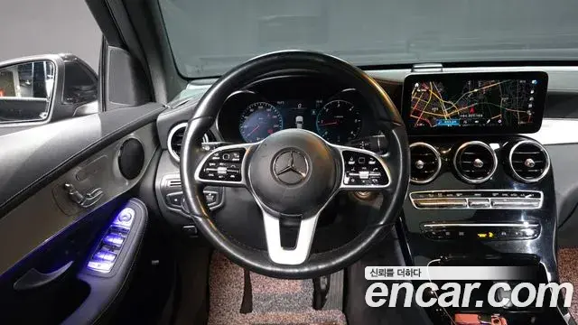 Mercedes-Benz GLC-Class 2022 — Photo 15/20