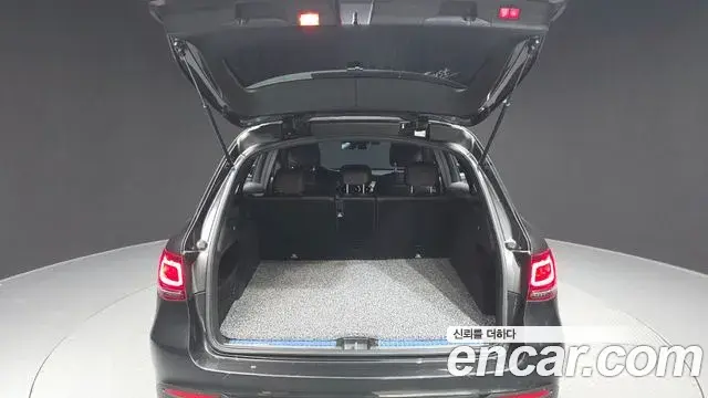 Mercedes-Benz GLC-Class 2022 — Photo 3/20