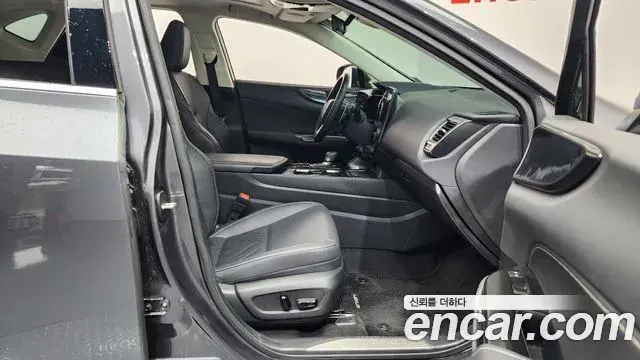 Lexus NX350h 2024 — Şəkil 19/20