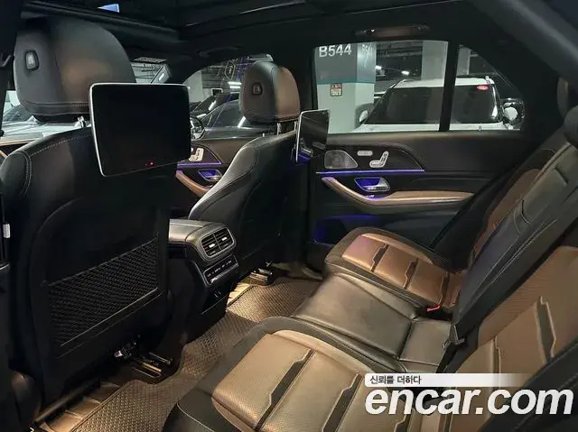 Mercedes-Benz GLE-Class 2020 — Photo 19/20