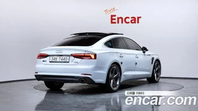 Audi A5 2019 — ფოტო 17/20