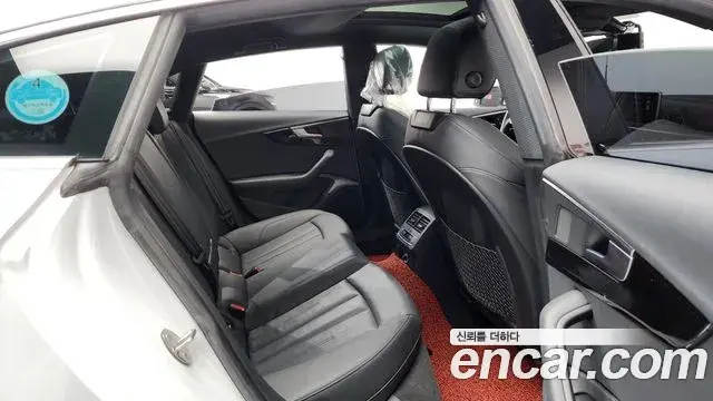 Audi A5 2019 — ფოტო 7/20