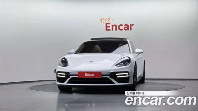 Porsche Panamera 2021 — Фото 2/20