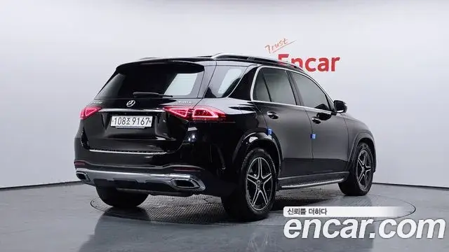 Mercedes-Benz GLE-Class 2020 — ფოტო 2/20