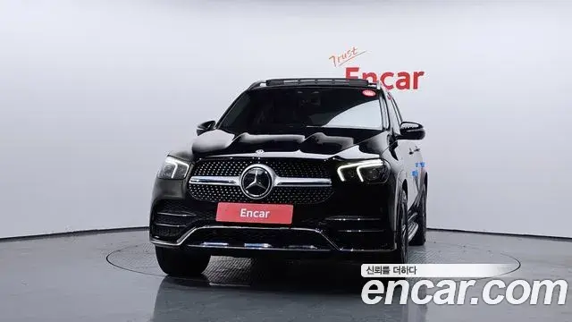 Mercedes-Benz GLE-Class 2020 — ფოტო 3/20