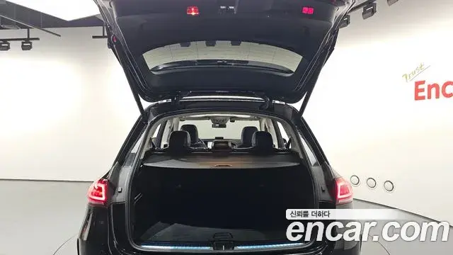 Mercedes-Benz GLE-Class 2020 — ფოტო 1/20