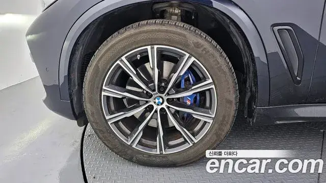 BMW X5 2021 — Photo 14/20