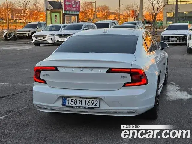 Volvo S90 2023 — ფოტო 5/19