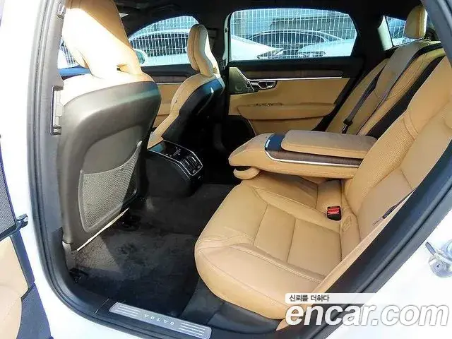 Volvo S90 2023 — ფოტო 9/19