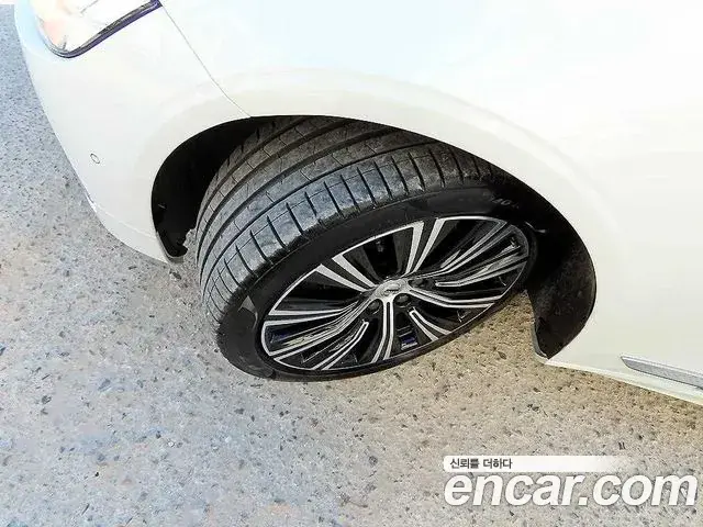 Volvo S90 2023 — ფოტო 18/19