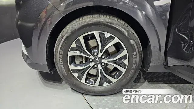 Kia Carnival 2020 — Фото 5/20