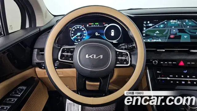 Kia Carnival 2023 — Фото 13/20
