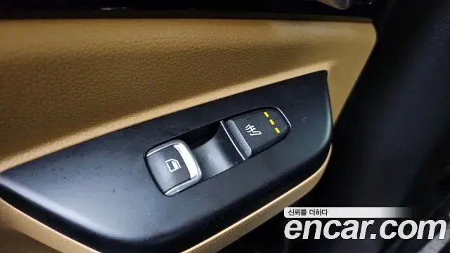 Kia Carnival 2023 — Фото 17/20
