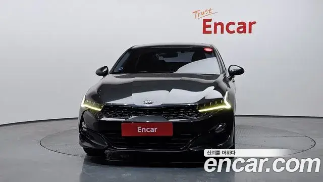Kia K5 2019 — Photo 1/20