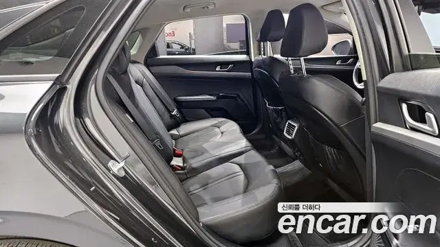 Kia K5 2019 — Photo 5/20
