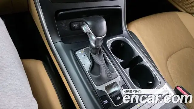 Kia Carnival 2020 — Şəkil 14/20