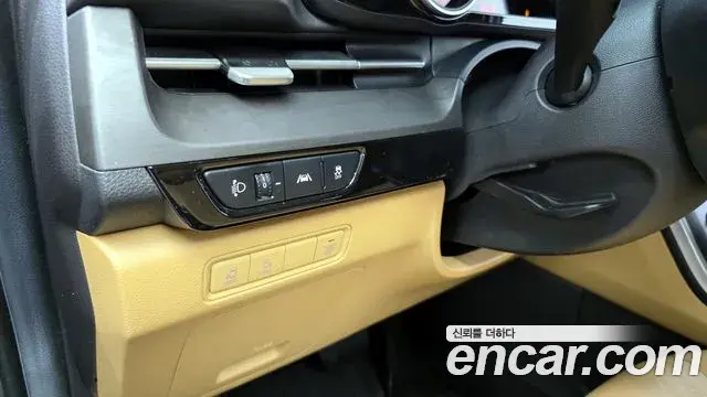 Kia Carnival 2020 — Şəkil 18/20