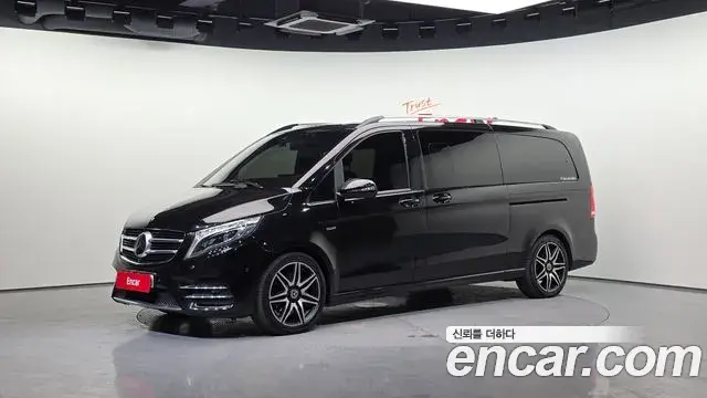 Mercedes-Benz V-Class 2018 — Şəkil 18/20