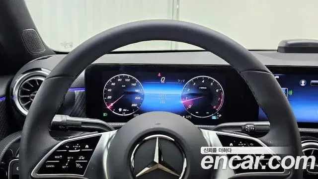 Mercedes-Benz A-Class 2025 — ფოტო 4/17