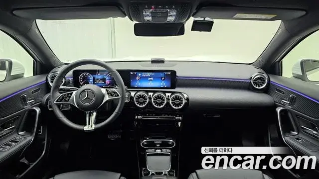 Mercedes-Benz A-Class 2025 — ფოტო 8/17