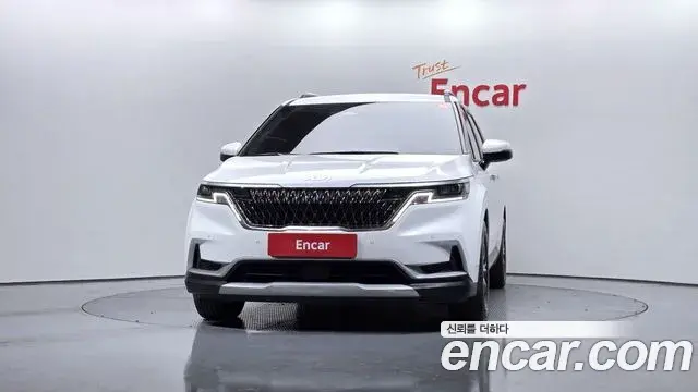 Kia Carnival 2023 — Şəkil 2/20