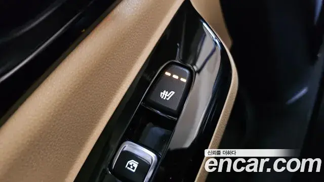 Kia Carnival 2022 — Фото 19/20