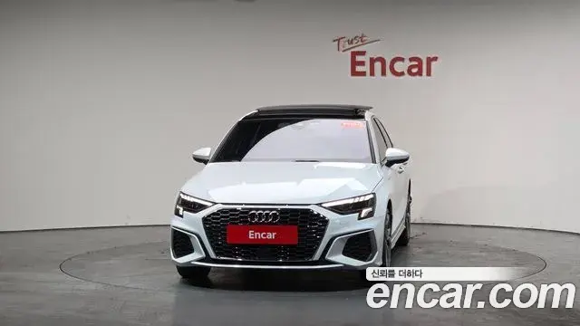 Audi A3 2022 — Photo 12/20