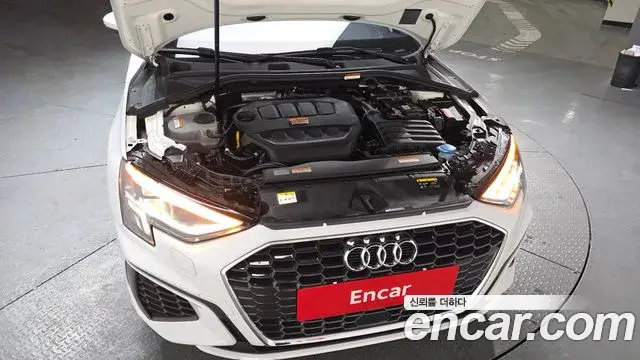 Audi A3 2022 — Photo 8/20