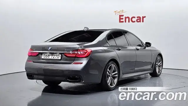 BMW 7 Series 2018 — ფოტო 5/20