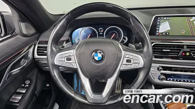 BMW 7 Series 2018 — ფოტო 6/20
