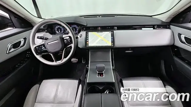 Land Rover Range Rover Velar 2024 — Photo 17/20