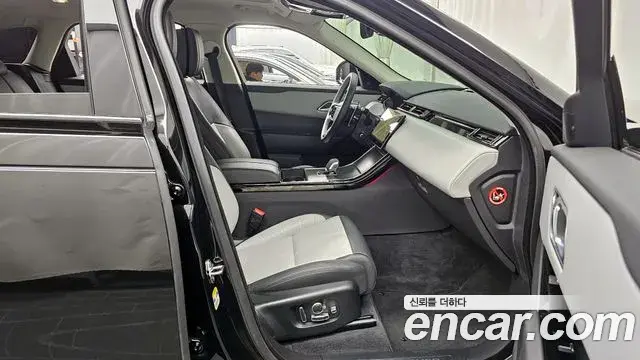 Land Rover Range Rover Velar 2024 — Photo 20/20