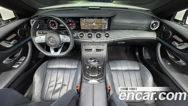 Mercedes-Benz E-Class 2019 — Photo 1/20