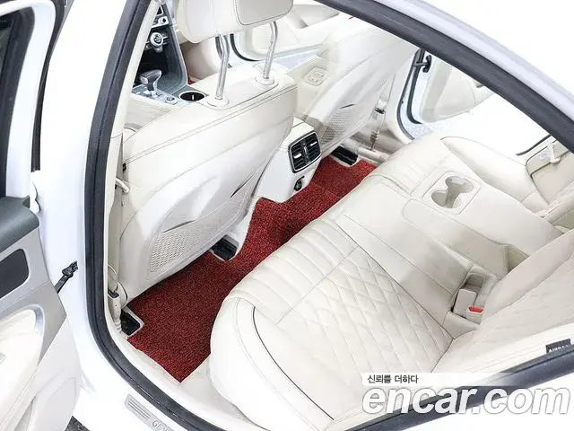 Genesis G70 2019 — ფოტო 7/20