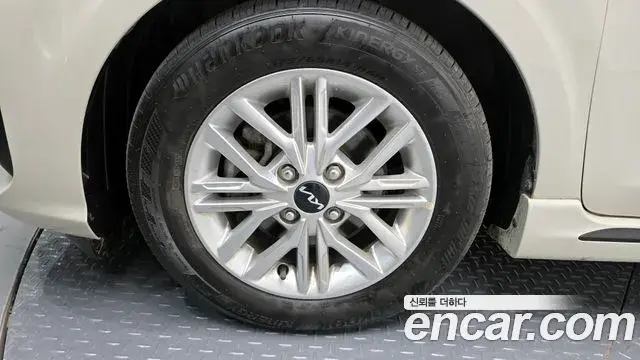 Kia Morning Urban 2023 — Photo 14/20