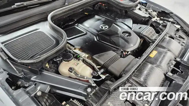 Mercedes-Benz GLE-Class 2022 — ფოტო 7/20