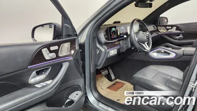 Mercedes-Benz GLE-Class 2022 — ფოტო 4/20