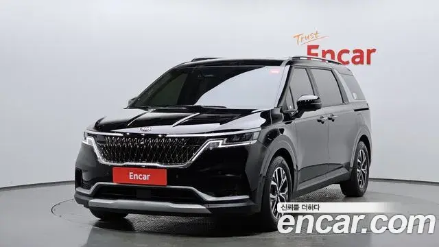 Kia Carnival 2021 — Фото 1/20